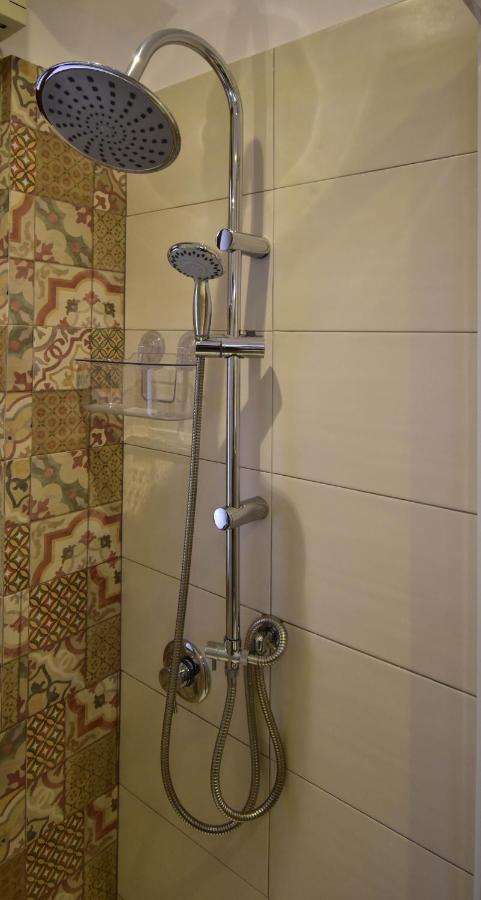 Le Stanze Del Grillo Bed & Breakfast Palermo Bagian luar foto