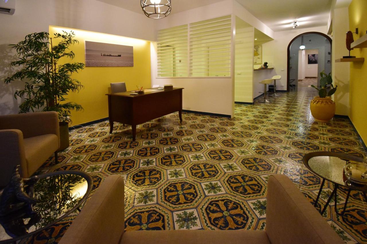 Le Stanze Del Grillo Bed & Breakfast Palermo Bagian luar foto
